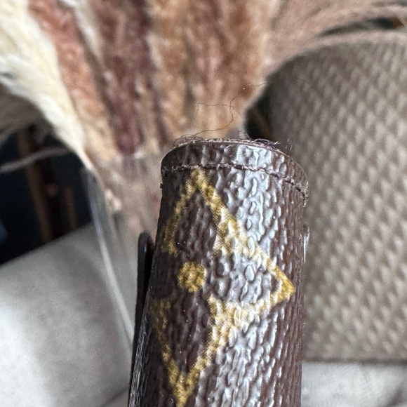 Louis Vuitton Vintage Monogram Wallet - Picture 16 of 16